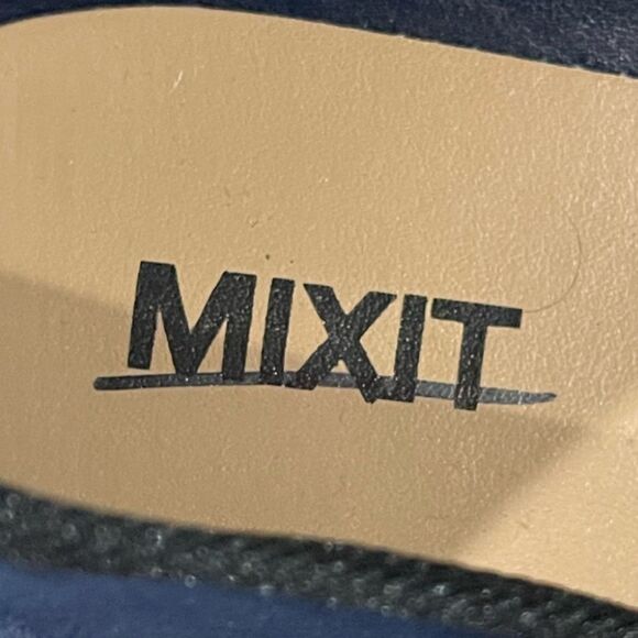 Mixit Velvet Embroidered Flats - Picture 13 of 14